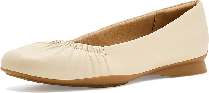 Clarks Jazmynn Lo Women's Shoes Cream Leather : 10 B - Medium