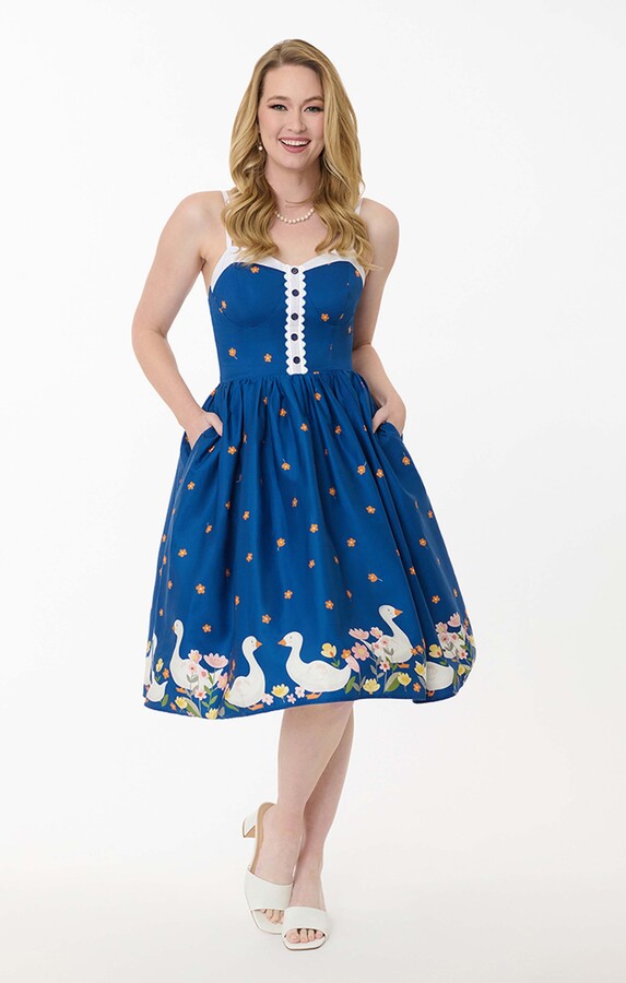 Unique Vintage 1950s Sleeveless Swing Dress