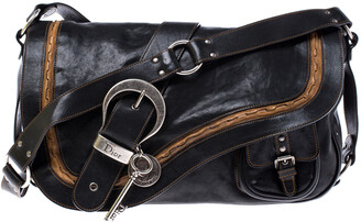 dark brown leather shoulder bolsa