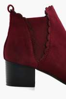 Thumbnail for your product : boohoo Kitty Scallop Trim Heel Pull On Chelsea