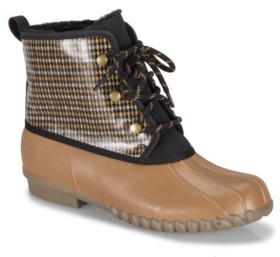 bare traps fabulous duck boot