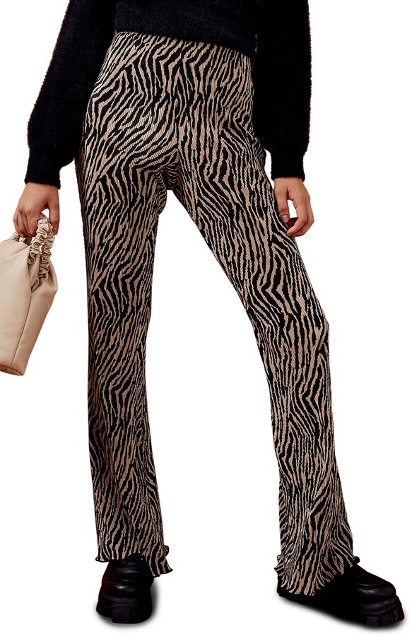 plisse flared trousers