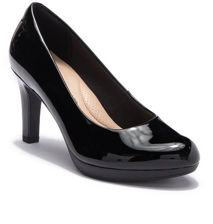 clarks adriel viola pump