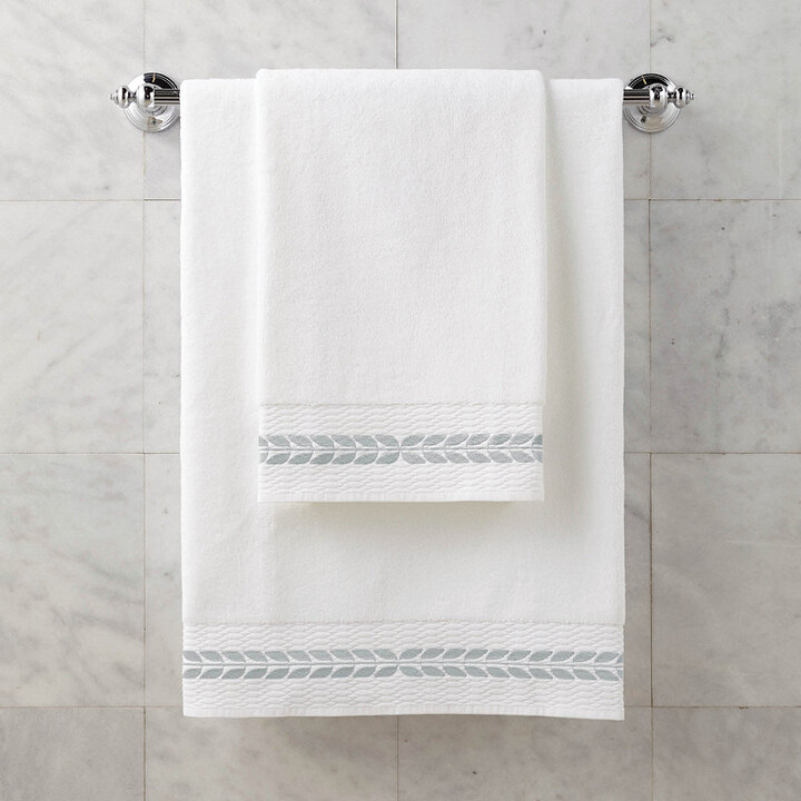 https://img.shopstyle-cdn.com/sim/a5/15/a51577acf3bf89962d492c7f990af37d_best/egyptian-cotton-tranquility-towels.jpg