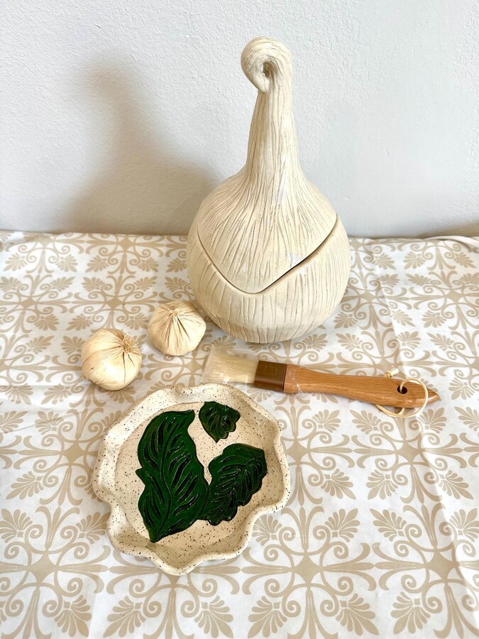 Green Nature Garlic Grater Plate & Brush, Ginger Grater, Olive Oil Dish, Chocolate Lover, Fern Leaf Dish