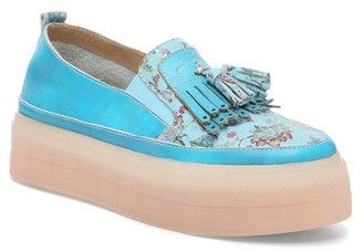 tall platform sneakers