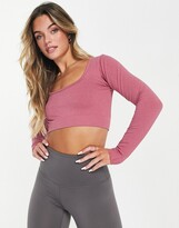 Thumbnail for your product : New Look long sleeve scoop sports crop top in deep pink