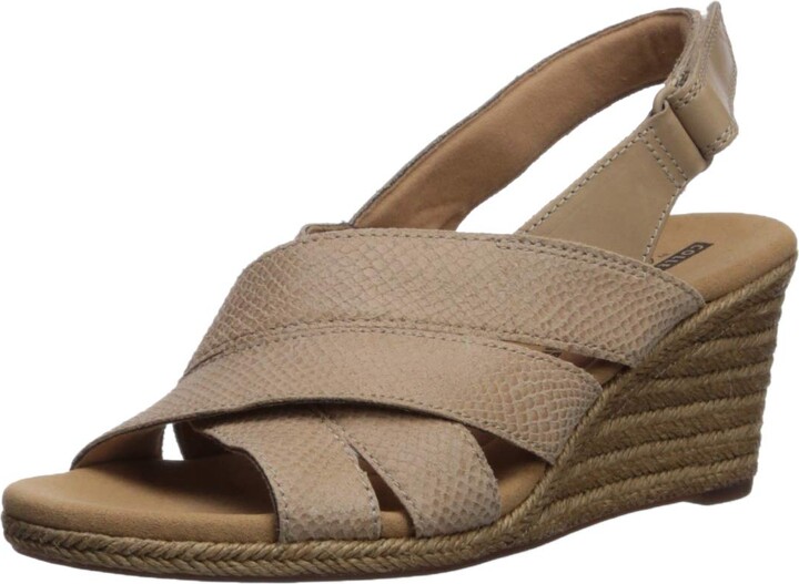 clarks beige wedge sandals