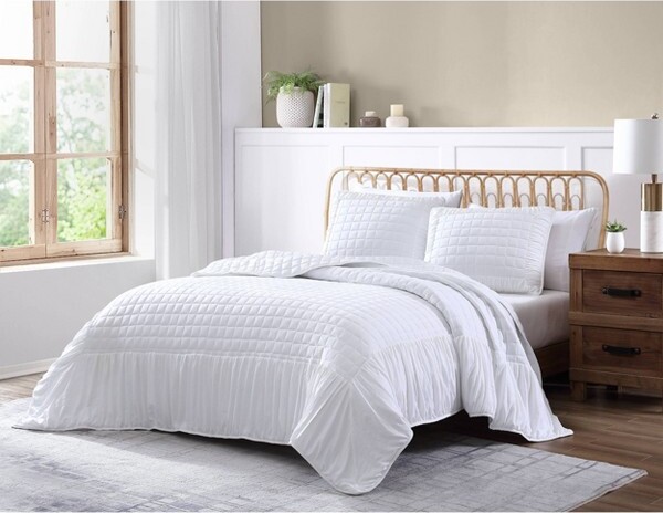 Geneva Home Fashion 3pcQueenCedraEnzymeWashedQuiltWhite-GenevaHomeFashion:MicrofiberBeddingSetwithShams