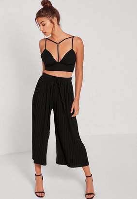 Missguided Black Pleated Culottes With Skinny Tie Belt