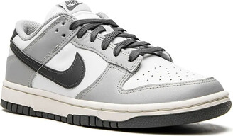 low light smoke grey dunks