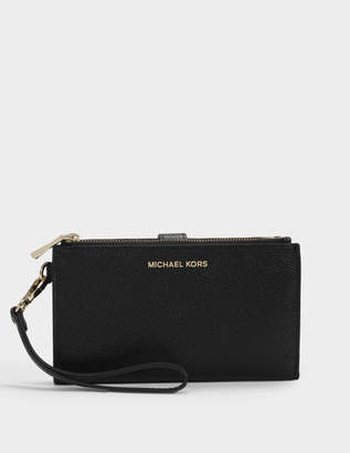 MICHAEL Michael Kors Double Zip Wristlet in Black Mercer Pebble Leather