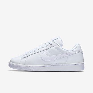 leather tennis shoes nike