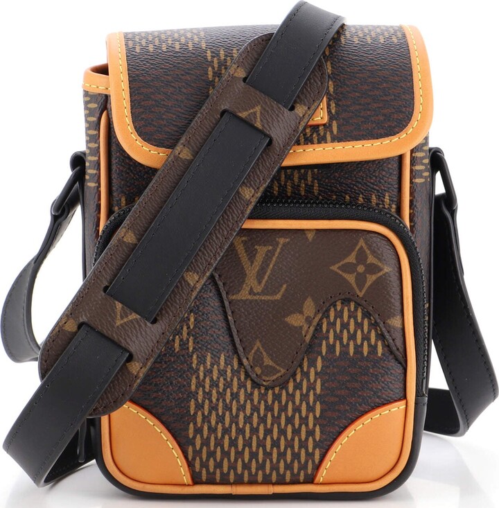 Louis Vuitton Nigo e Messenger Bag Limited Edition Giant