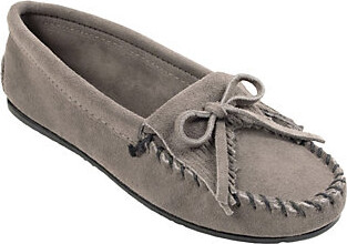 Minnetonka Women's Kilty Gray Moccasins