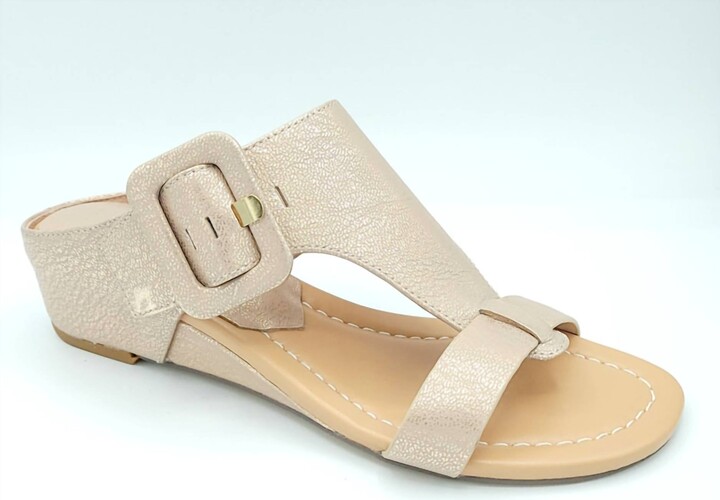 Ofelia Wedge Sandal In Pale Gold