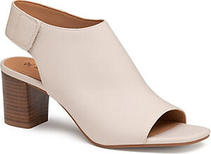 Johnston & Murphy Evelyn Black Leather Bootie