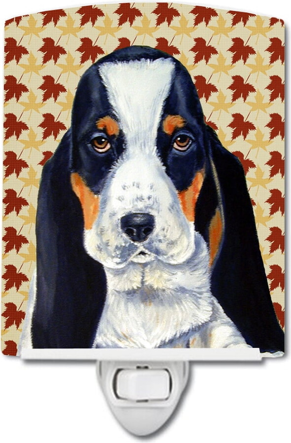 Caroline's Treasures LH9104CNL Basset Hound Fall Leaves Portrait Ceramic Night Light, 6x4x3", multicolor
