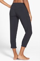 Thumbnail for your product : Zella 'Move 2' Low Rise Capris