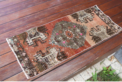 Bungalow Rose Handmade Antique Turkish Rug - Small Boho Style Ideal For Home Decor And As A Decorative Gift