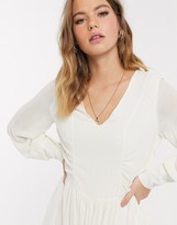 Thumbnail for your product : Vero Moda tiered maxi dress in cream