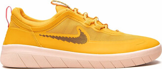 men yellow nikes
