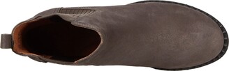 Gentle Souls by Kenneth Cole Best Elastic Bootie (Mineral) Women's Shoes