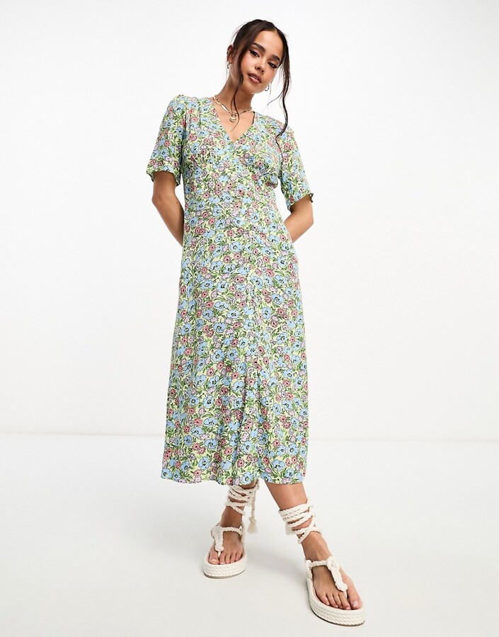 Nobody's Child Alexa shirred midi dress in vintage green floral - ShopStyle