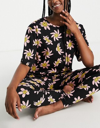 ASOS DESIGN wavy daisy oversized tee & legging pajama set in black