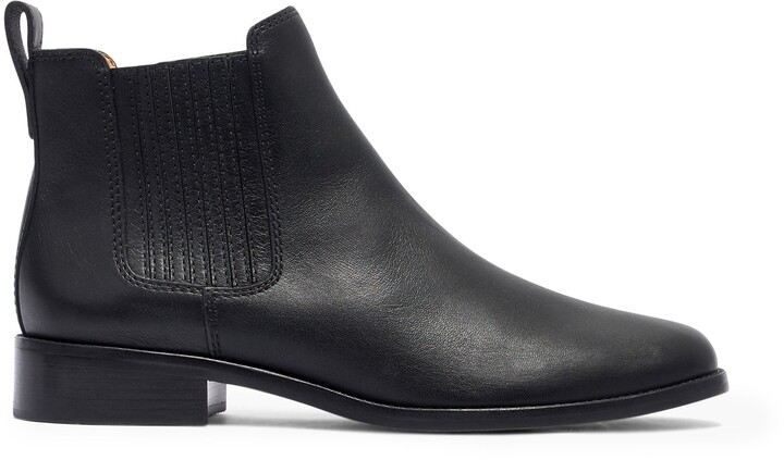 the ainsley chelsea boot
