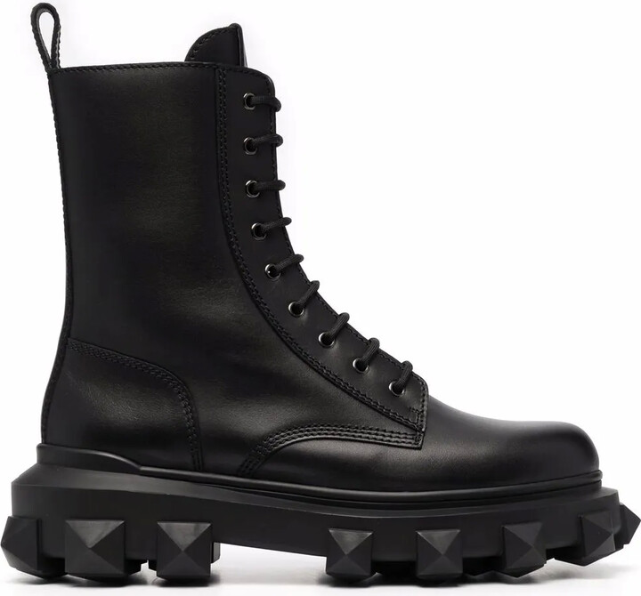 Trackstud combat boots
