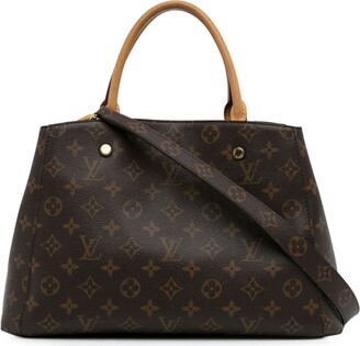 Louis Vuitton 2007 pre-owned Epi Pochette Montaigne Shoulder Bag