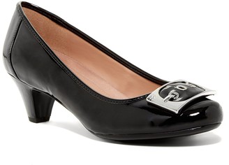 Naturalizer Sharon Pump - Multiple Widths Available