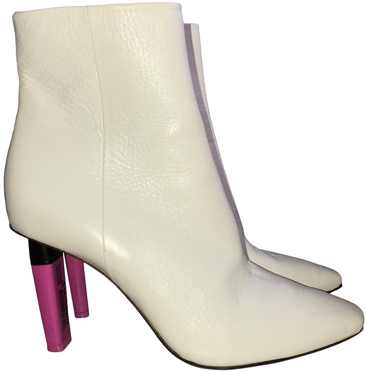 vetements white boots