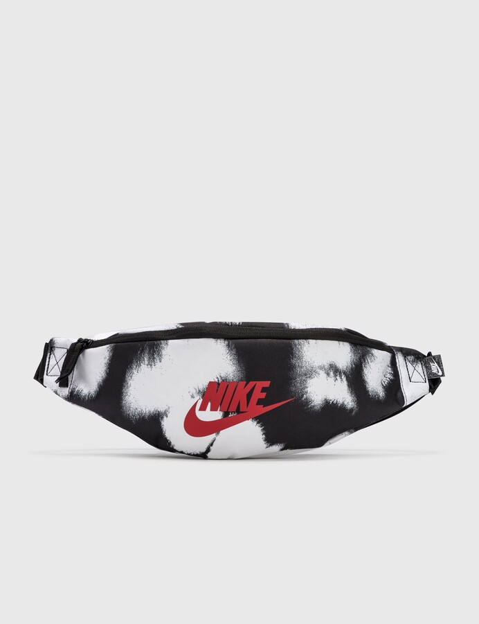 heritage sling bag nike