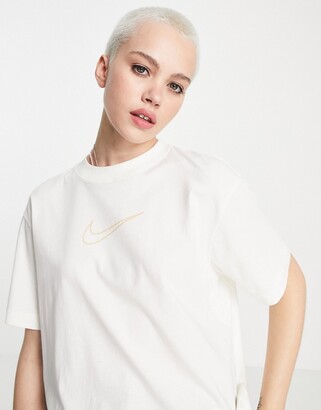 nike white boyfriend t shirt