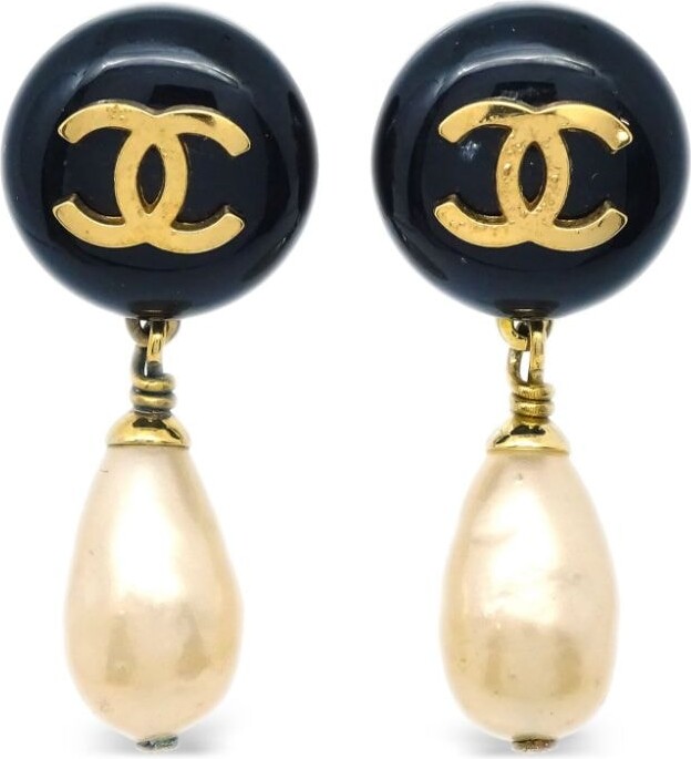 Chanel Pre-owned 1994 Jumbo CC Dangle Clip-On Earrings - Gold