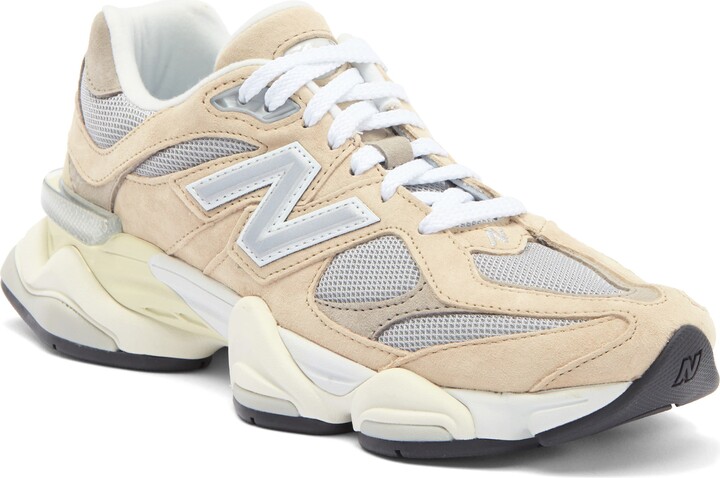 New Balance Gender Inclusive 9060 Sneaker