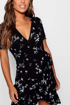 boohoo NEW Womens Petite Floral Wrap Frill Hem Dress in Polyester