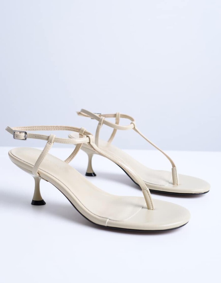 Topshop Imani toe thong mid heel in off