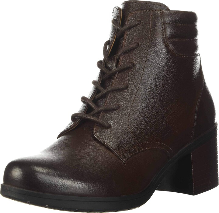 clarks hollis jasmine bootie