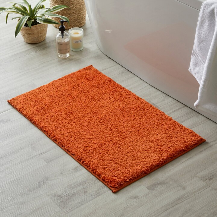 Dunelm Ultimate Paprika 100 Recycled Polyester Anti Bacterial Bath Mat