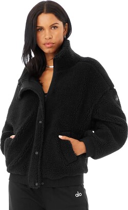 Alo Yoga Women's Brown Foxy Sherpa Jacket (dark Coco) Coat