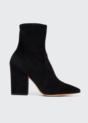 Black boots with brown heel