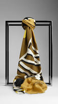 Thumbnail for your product : Burberry Wild Flower Print Cashmere Scarf