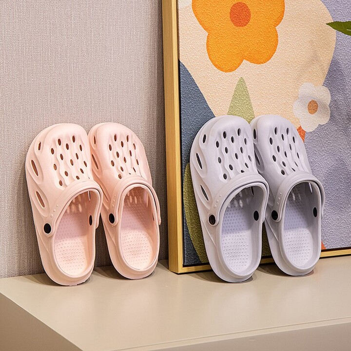 ESNone Clogs Women Sandals Summer Casual EVA Lightweight Outdoor Women & apos;s Shoes Anti Slip Thick Sole Beach Slides Couple Garden Shoes