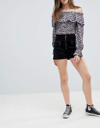 Glamorous Shorts With Zip Details