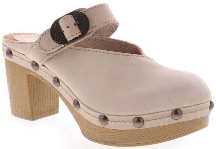 sbicca clogs