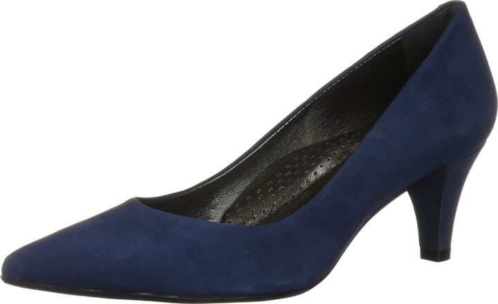 navy blue pumps canada