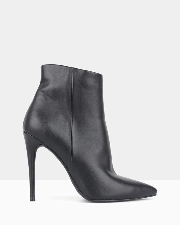 betts coyote chelsea boots